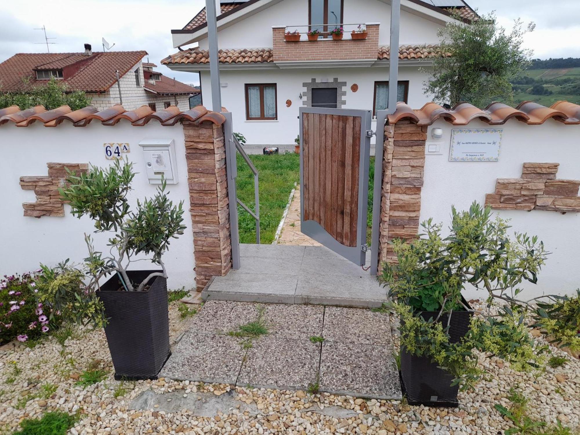 villa Mastro Oleario 5 dal mare 30 dai monti Torrevecchia Teatina Esterno foto